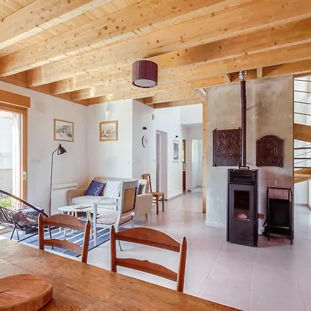 Pleasant In Challerange